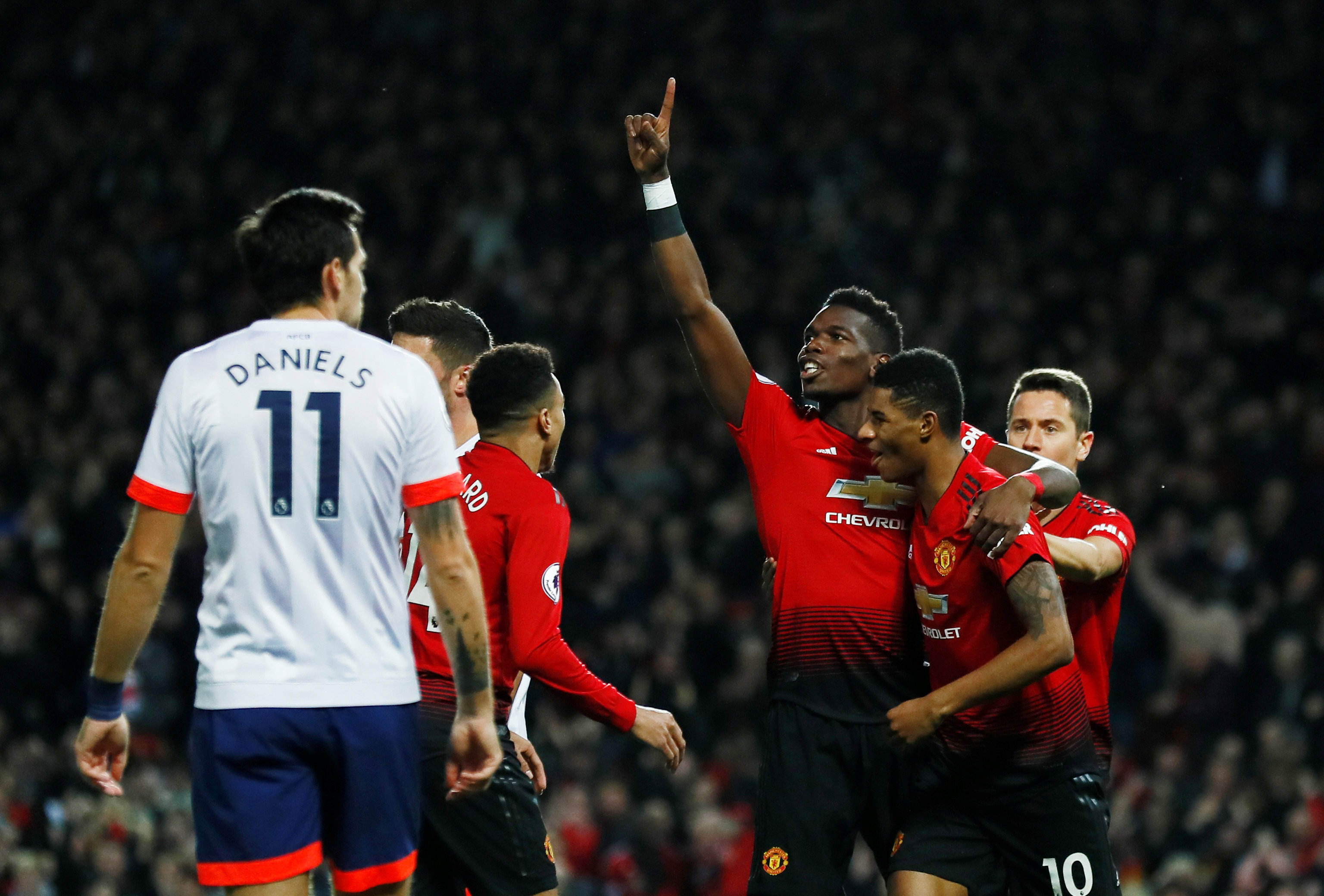 使面孔和超 使面孔和超